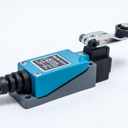Micro Switch Rueda Micro Switch – Final Carrera LXW5-11Q1 con pivote y rueda 15A ...
